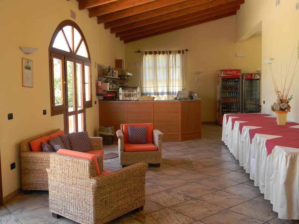 Hotel Sport Village Iglesias Buitenkant foto