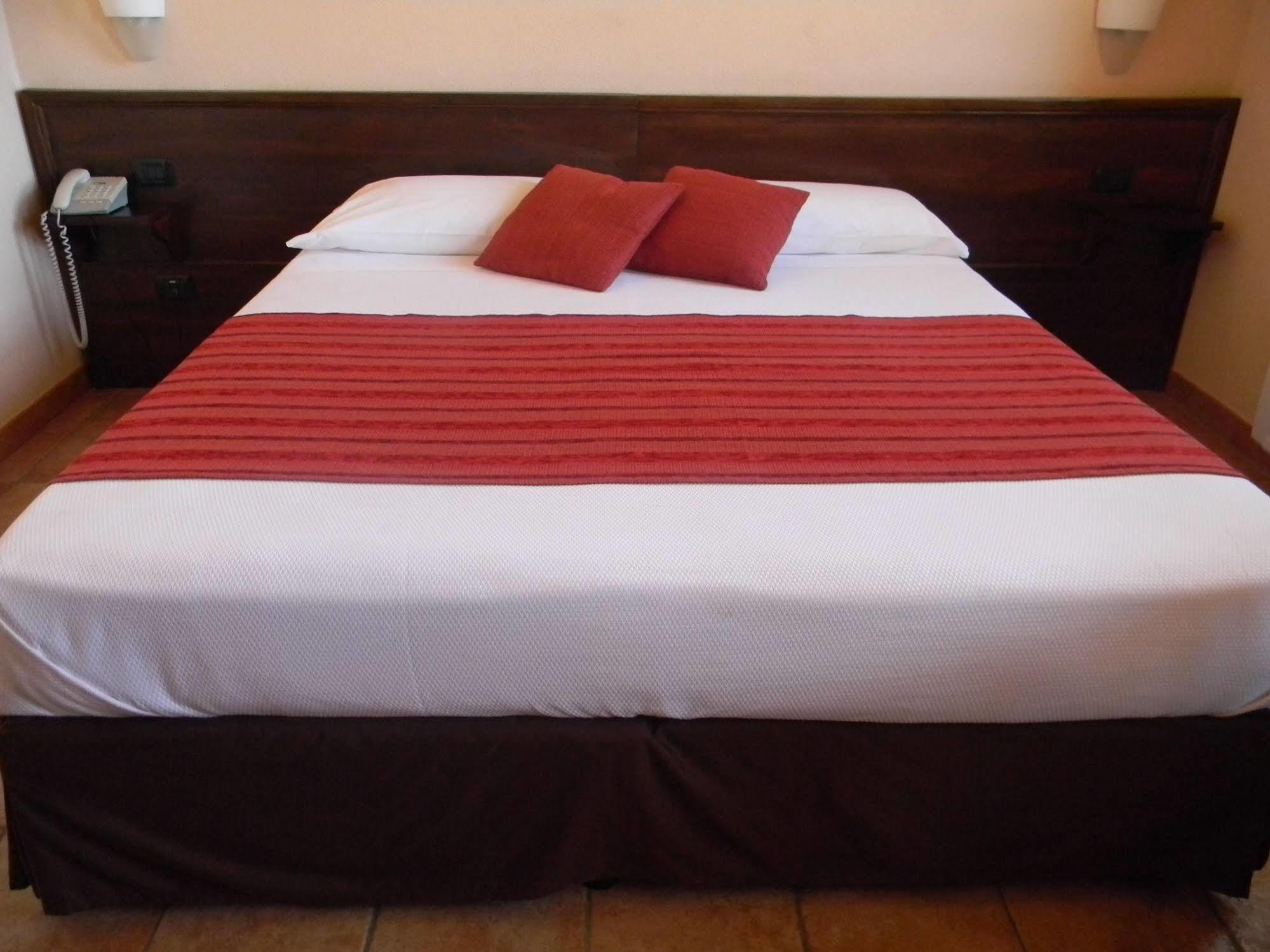 Hotel Sport Village Iglesias Buitenkant foto
