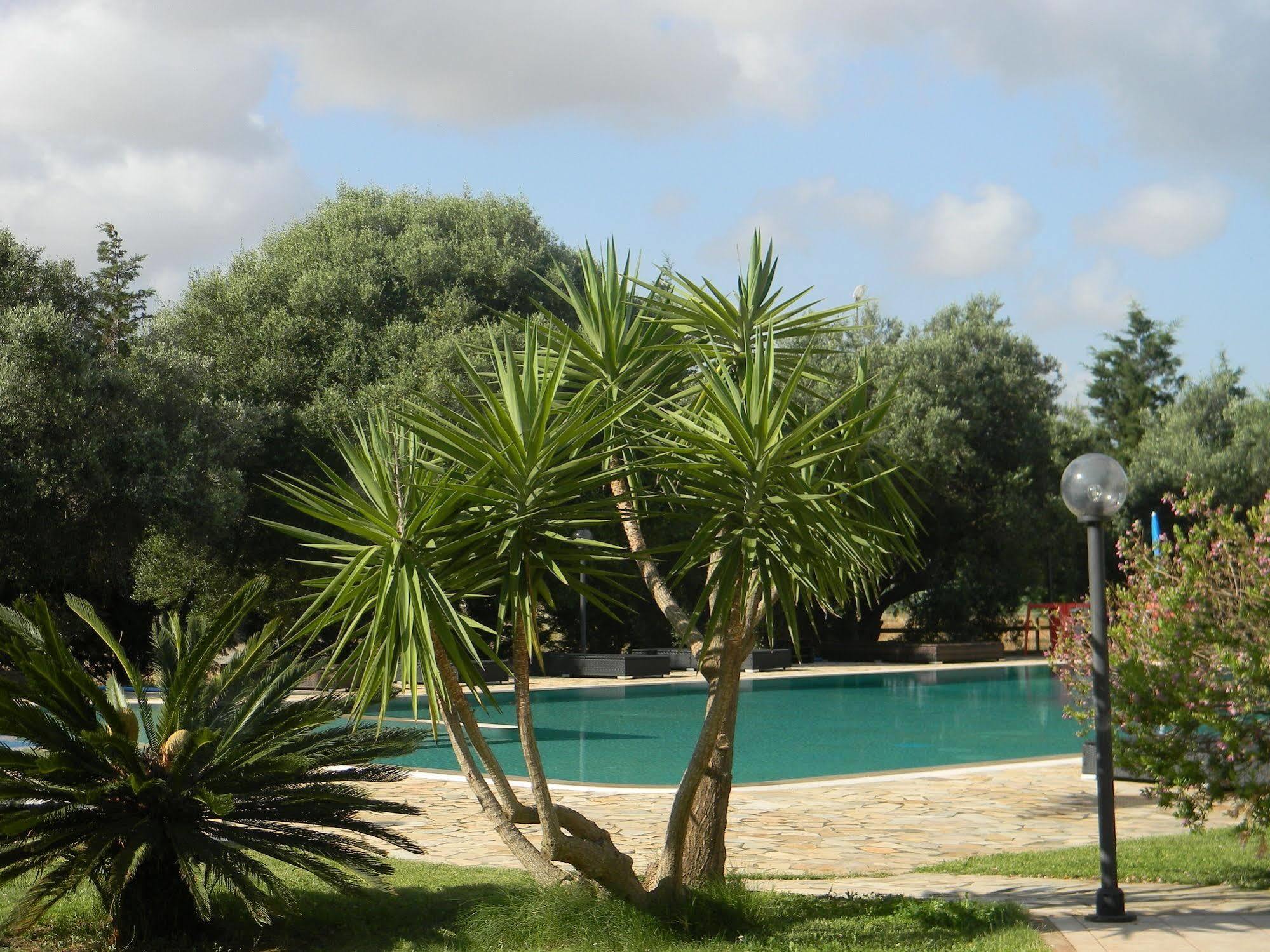 Hotel Sport Village Iglesias Buitenkant foto