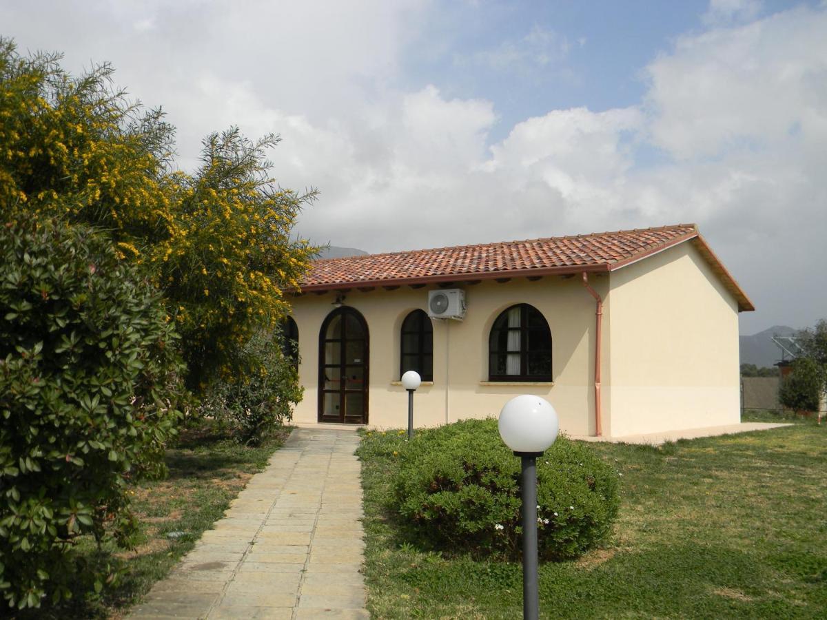 Hotel Sport Village Iglesias Buitenkant foto